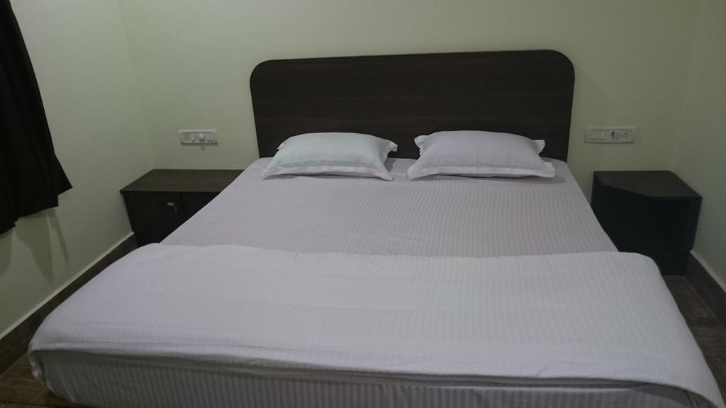 Hotel O Raaj Residency Čennai Pokoj fotografie